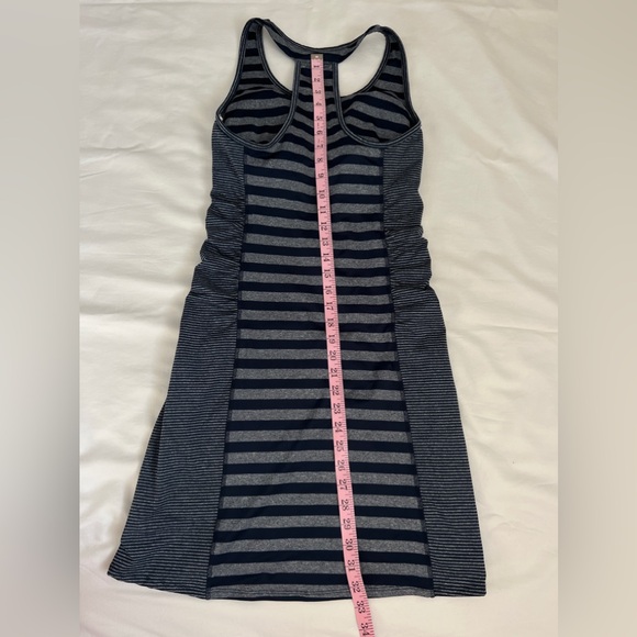 Lola Women’s Striped Blue Sleeveless Racerback Athletic Dress Size Small - Picture 5 of 5